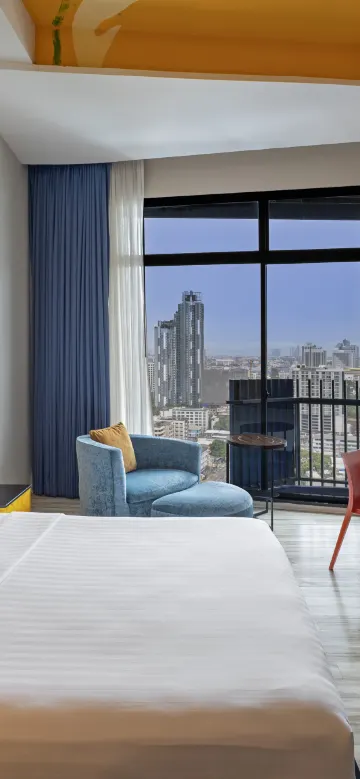 ห้องดีลักซ์วิวทะเล 1 เตียงคิงไซส์