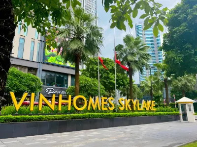 Vinhomes Skylake Apartment Ha Noi Center - Sera Housing Hotels in Quan Nam Tu Liem
