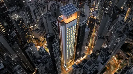 Motto by Hilton Hong Kong SoHo Отели рядом с достопримечательностью «Монастырь Пристань Трапписта»