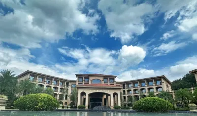 Huiyue Resort Hotel Các khách sạn gần Duyun Nanshazhou Greenland Park