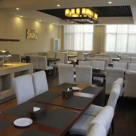Longling Hot Spring Hotel