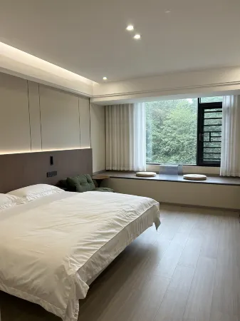 E Fang Homestay (Chizhou High-Speed Railway Station)