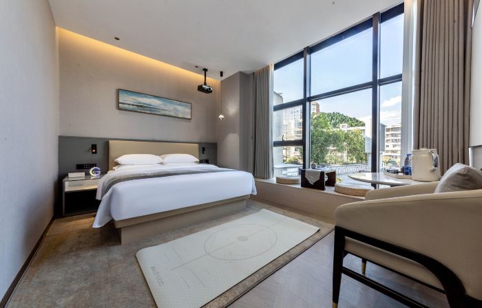 Yanting Future Intelligent Hotel (Lanzu Plaza Store)