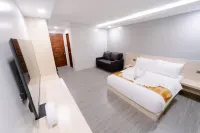 A TRAVELLER'S INN Hotel di Daraga