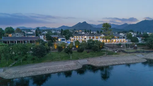 Hongtaokai Homestay (Taohua Tan Scenic Area)