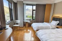 Lingfeng Qishe Oxygen Enriched Hotel in Zhufeng Town