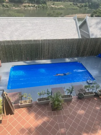 Villa Namkhan River Отели в г. Луанг Прабанг