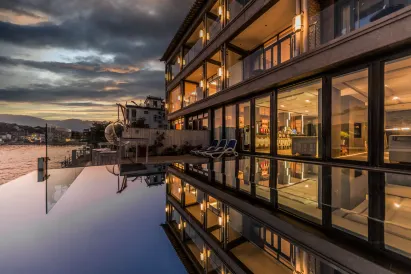 Cangyue Qionglou Lake View Holiday Hotel