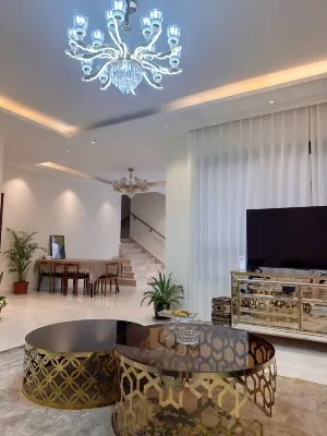 Alween Hotel Hotels in Al Janadiriyah