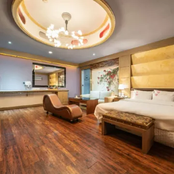 From H Amoremio The Classic Suwon Station