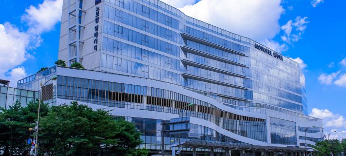 Novotel Ambassador Suwon Hotel di Suwon