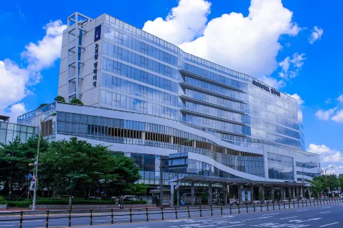 Novotel Ambassador Suwon Hotels in Suwon
