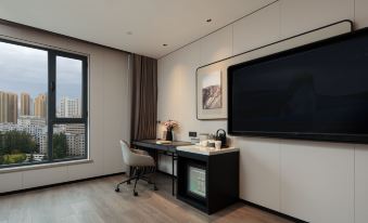 Atour Hotel (Lanzhou Zhangye Road Pedestrian Street Provincial Government Subway Station)