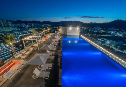 체스터톤스 경주 외관