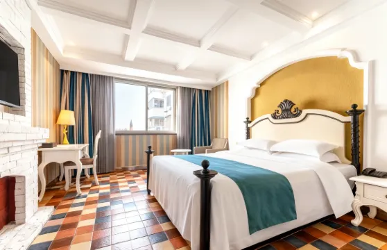 三色堇酒店（開封鼓樓廣場店）