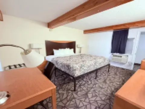 Tomahawk Motor Lodge Hotels in Riverton