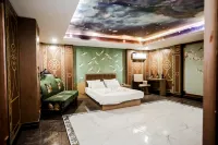 Underskies Spa and Hotel