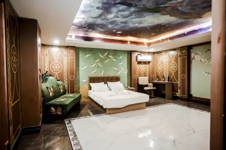 Underskies Spa and Hotel