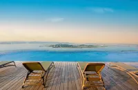 Alacarte Condotel Ha Long Bay - ที่มีสระว่ายน้ำ