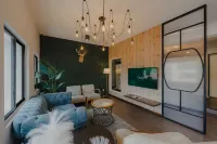 サイグネル ポッシュテル、ノース ボルネオ の レア ジェム - カップル