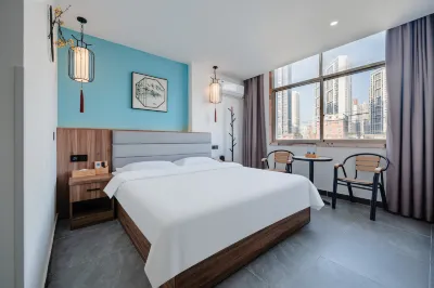 Zhi Zhuxia Hotel (Wanda Plaza Store) Hotels in Central Flower Bed-Qianshan Pedestrian Street