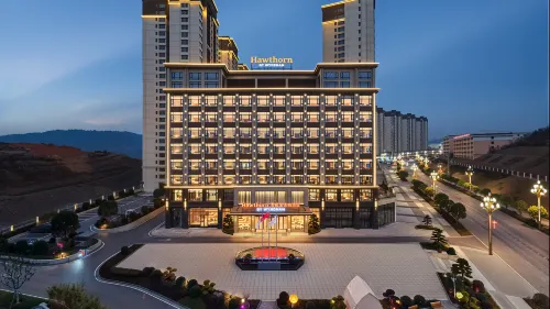 HAWTHORN BY WYNDHAM (GUANLAN LAKE SHOPING PARK SHOP) - parcheggio