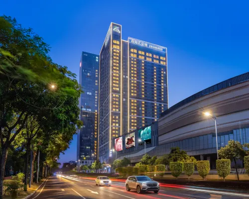 百年滙國際公寓（佛山國際體育文化演藝中心新城東地鐵站店） 鄰近登州的酒店