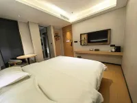 Super 8 Lechang Shaoguan Renmin Middle Road Hotels in Lechang