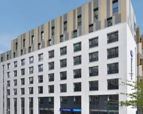 Travelodge London City Hôtels à proximité de : Métro Tower Gateway