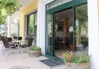 Azzurro Beach Hotel Igea Marina