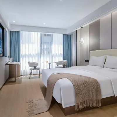 Huaxi Hotel (Guiyang Railway Station Vientiane City Shopping Center) Отели рядом с достопримечательностью «41-й средний школа в Гуйян»