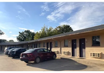 Skyline Motel Bartlesville Hwy 75  호텔