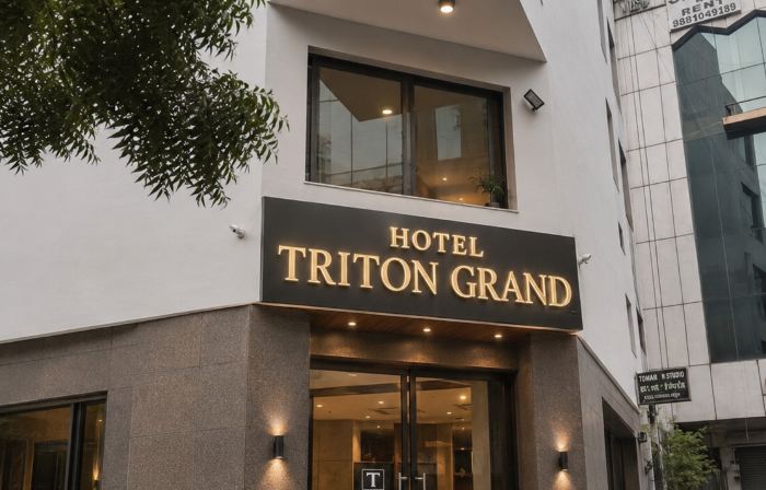 HOTEL TRITON GRAND