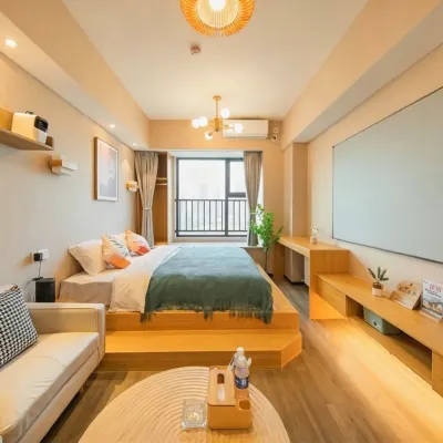 Xiyue Movie Hotel (Xingyang Wuyue Plaza Zhengzhou West Railway Station) Hotel dekat Stasiun Guandimiao
