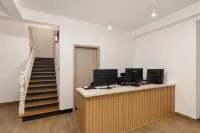 Jijian Qingshan Homestay (Yangshuo Shili Gallery Yulong River Scenic Area)
