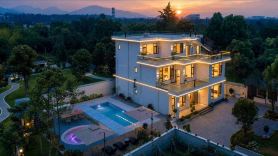 Wei Shi Hua Yin · Villa Garden Private Hot Spring Pool Single Residence