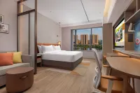 Home2 Suites by Hilton Heze Dongming - parking