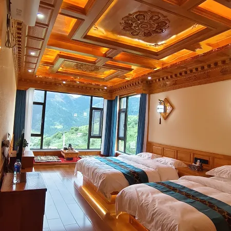 Zhuomu Lariz Homestay