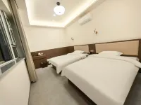 Cloud Dawn Elegance · Aesthetic Designer Stay (Qicai River Playground) - Pet friendly