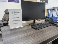 Lavande Hotel (Golmud Bayilu Underground Commercial Street Kunlun Park) - Business