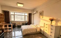 Light Luxury Banshan Hot Spring Homestay (Changchun Film Century City Branch) - Bjergudsigt
