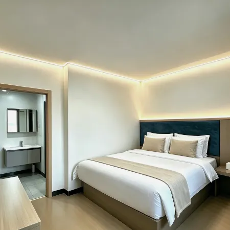 Xinghai Bay Resort Hotel (Huanhai Road Putaotan Seawater Bathing Beach)