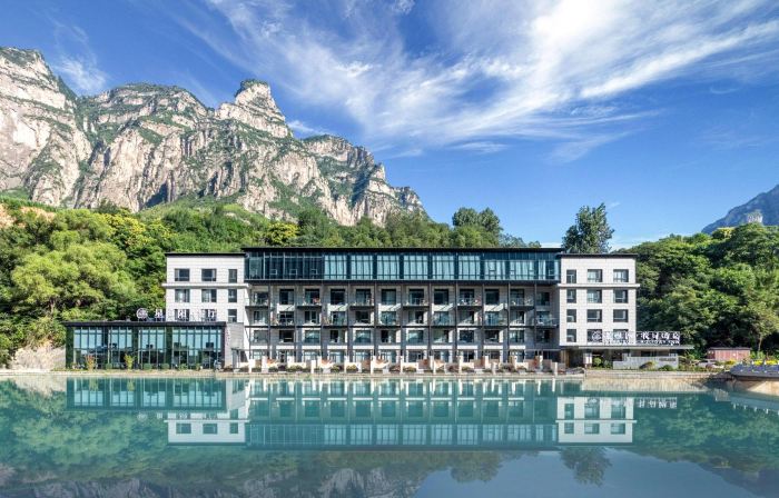 Huguan Xinghengyang Holiday Hotel