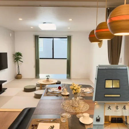 Daikichiya ONE  Newly Built Entire House Rental 1min walk to Taiko-dori station