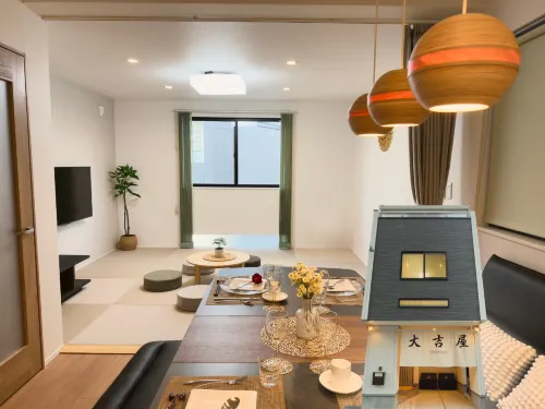 Daikichiya ONE  Newly Built Entire House Rental 1min walk to Taiko-dori station - balcony