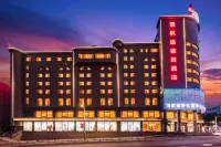Wyndham Haofeng Hotel in Kaiyuan - parking