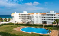 Apt Playa Bossa Ushuaia beachfront, reliable host - piscina