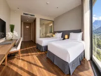 Solaria Flamigo Cat Ba Luxury Resort - Beach
