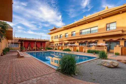 Kuqa Royal Mansion Hotel - 무료 와이파이