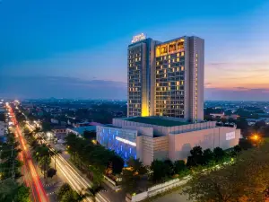 Grand Mercure Solo Baru